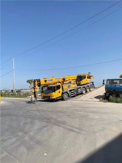 山亭区吊车作业时，可能会产生哪些额外收费项目？